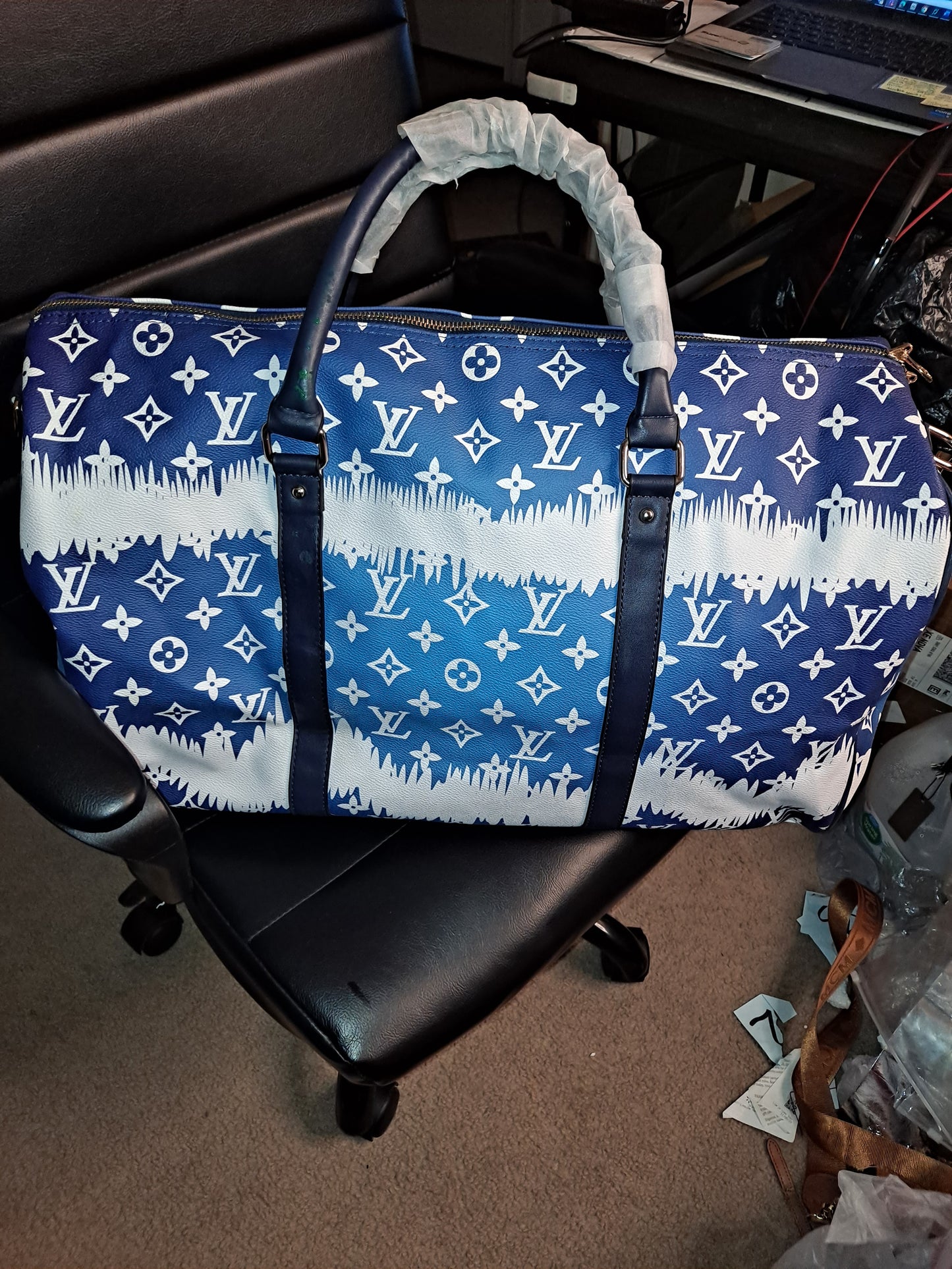 LV BLUE DUFFLE BAG NO LONG STRAP