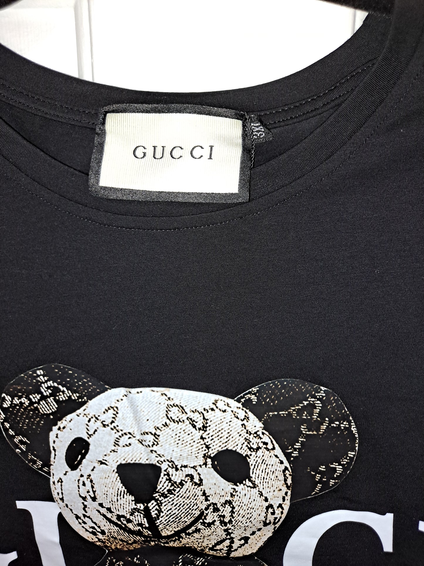 ON HAND GG BLACK LARGE MEN T-SHIRT UNISEX