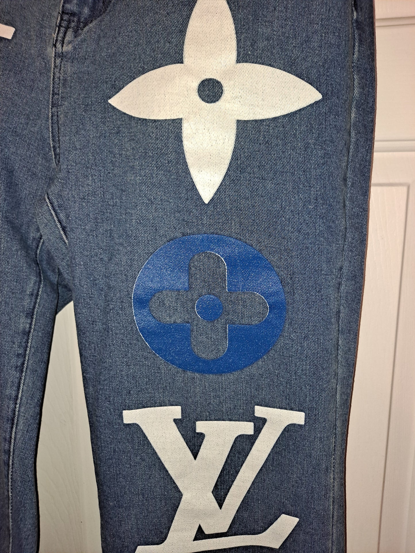 LV LARGE JEAN'S PANT