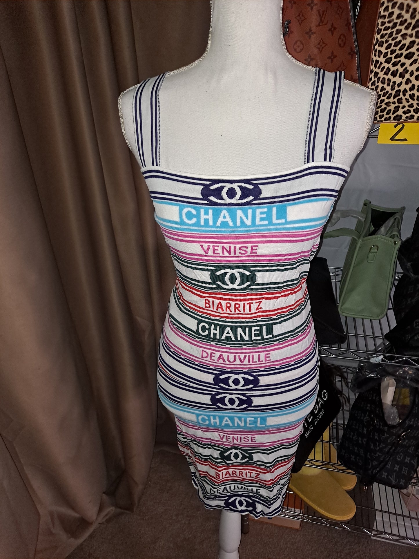 ON HAND CC MEDIUM SKIRT SET