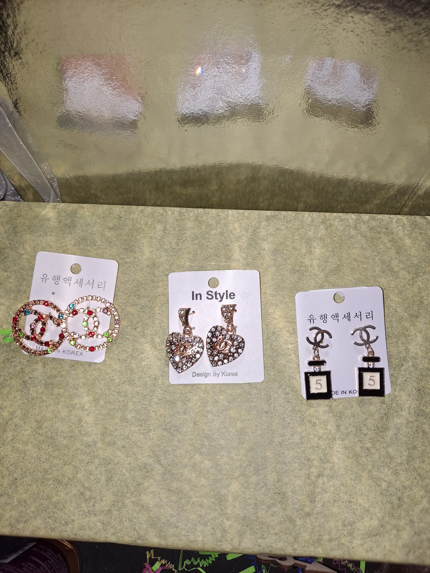 ON HAND CC EARRINGS