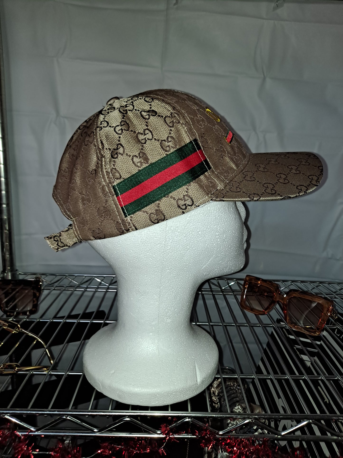 ON HAND GG ON HAND BASEBALL STYLE HATS
