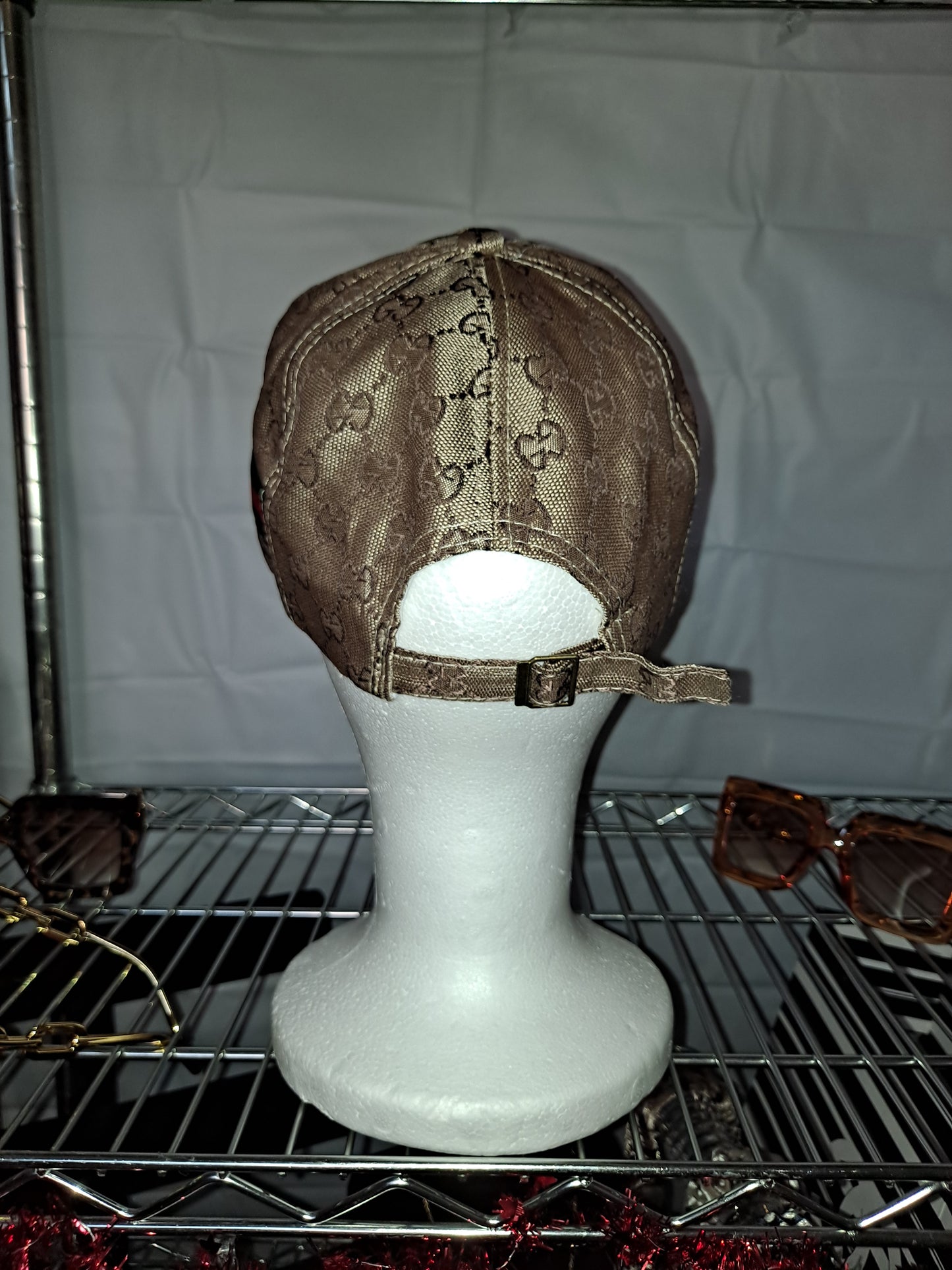 ON HAND GG ON HAND BASEBALL STYLE HATS