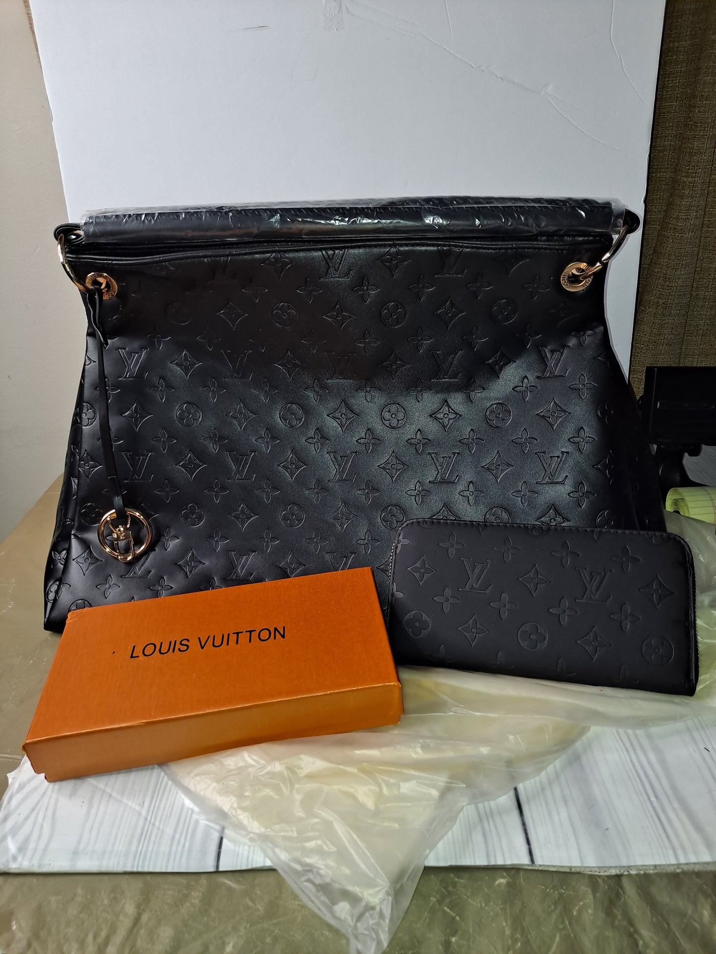 ON HAND LV ARTSY EMBOSSED BAG, WALLET
