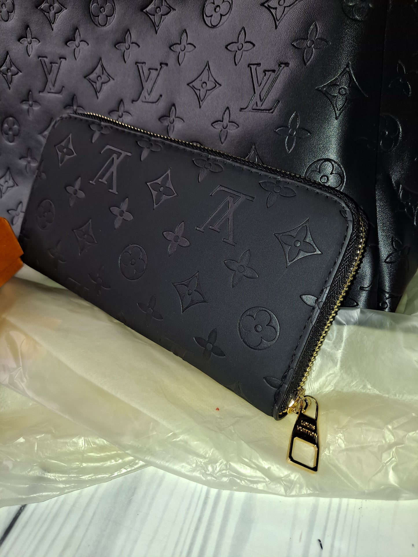 ON HAND LV EMBOSSED ARTSY BAG SET