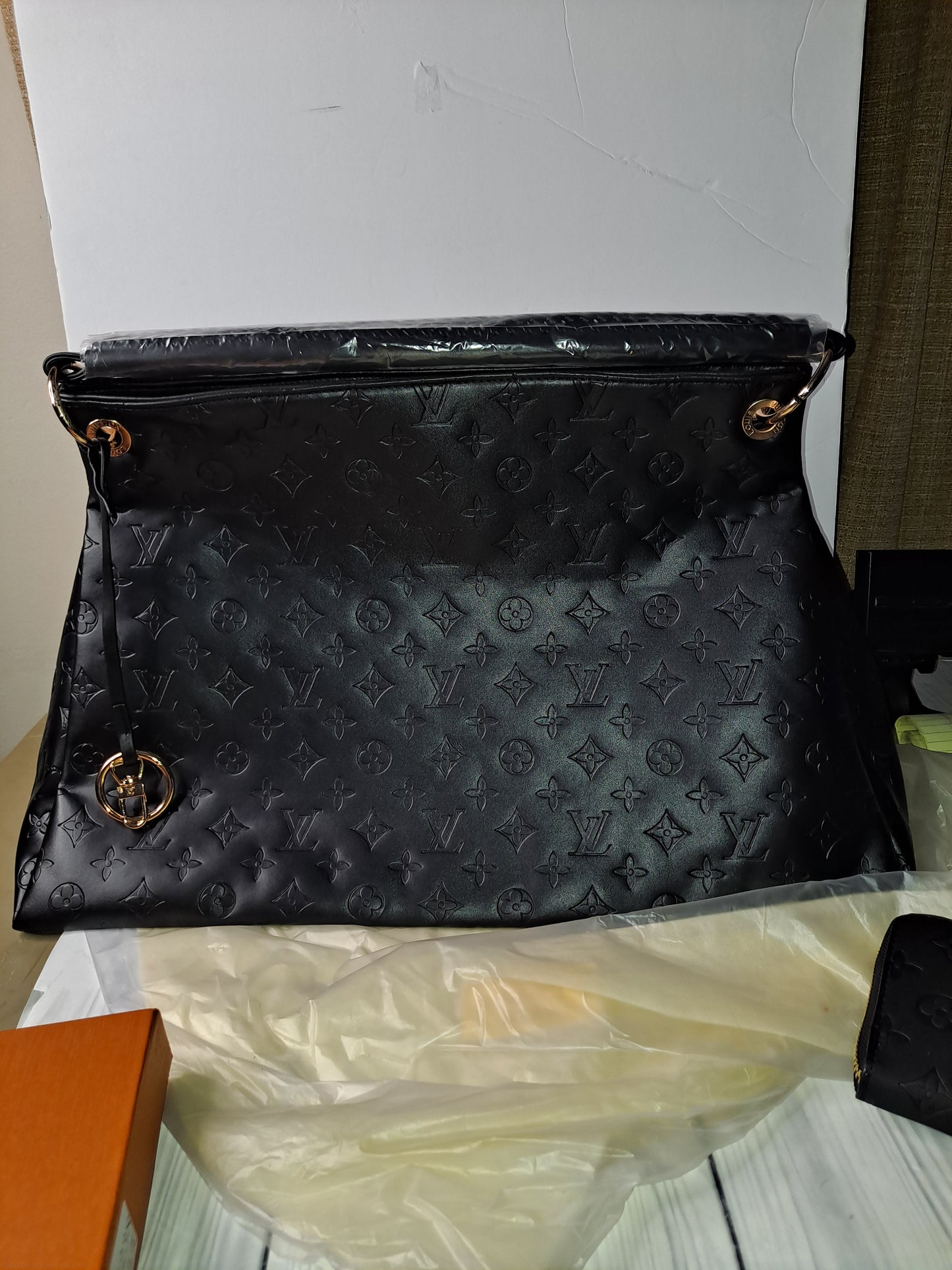 ON HAND LV ARTSY EMBOSSED BAG, WALLET