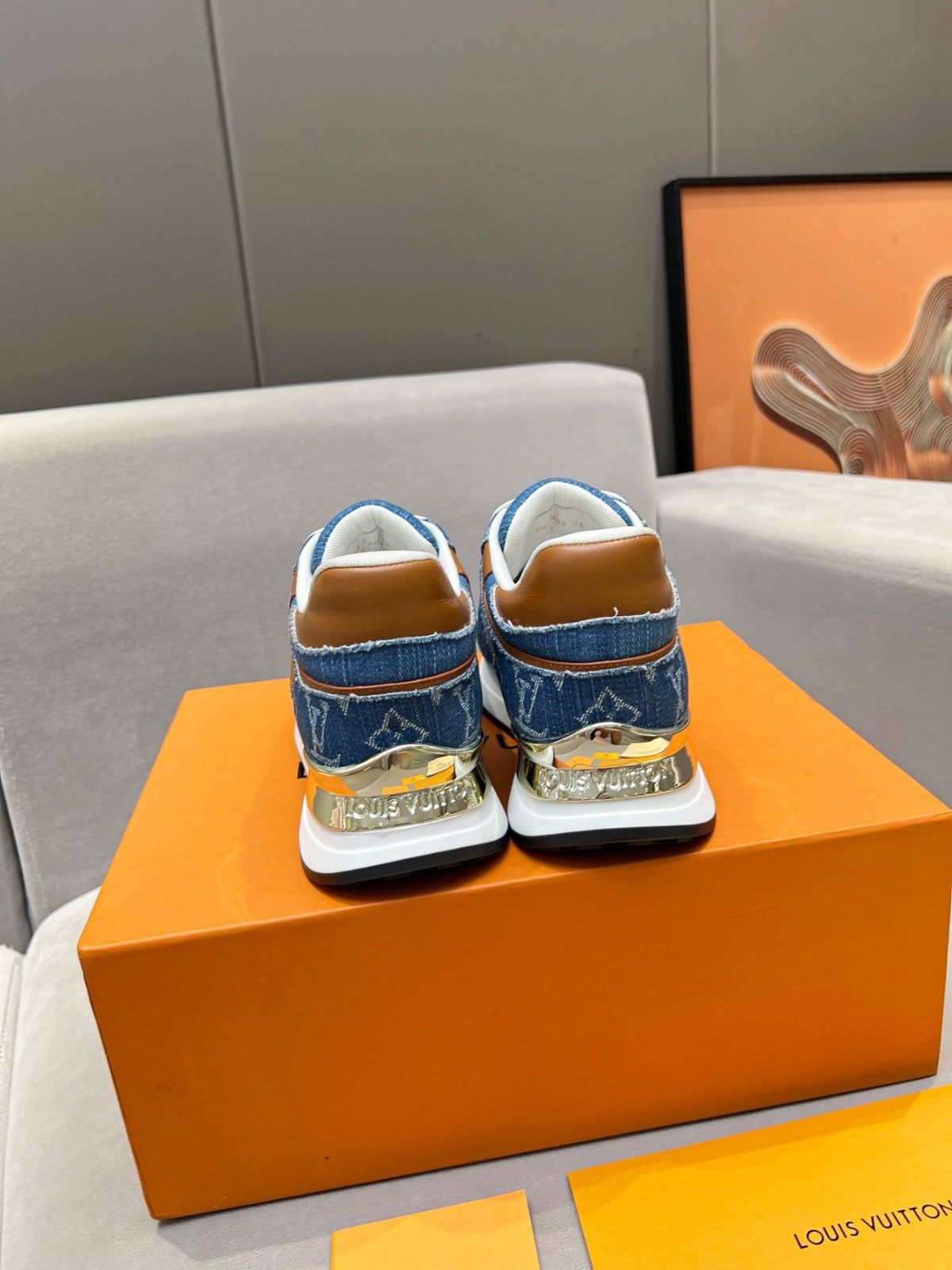 PRE-ORDER LV SNEAKERS