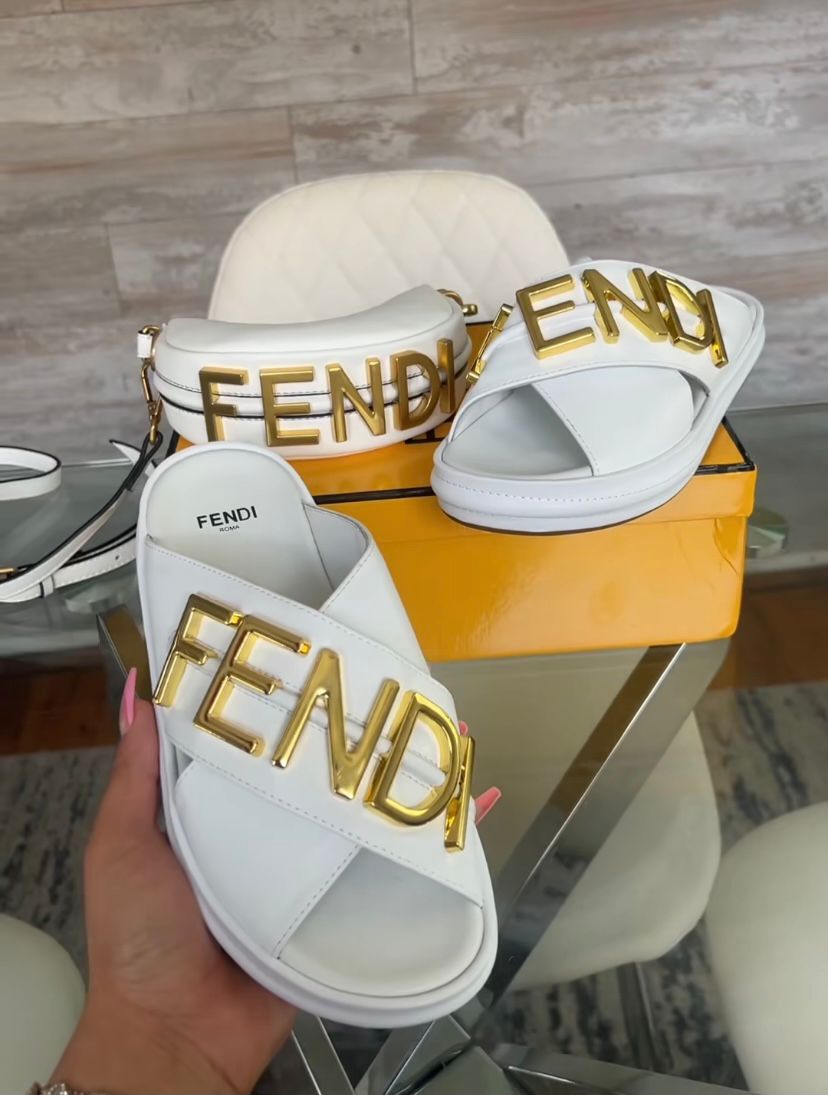 PRE-ORDER FF SET/BUNDLE HAND BAG & SLIDES/SANDALS