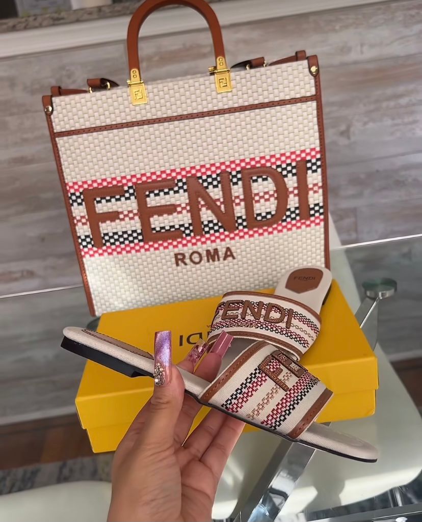 PRE-ORDER FF SET/BUNDLE CROSSBODY BAG & SLIDES/SANDALS