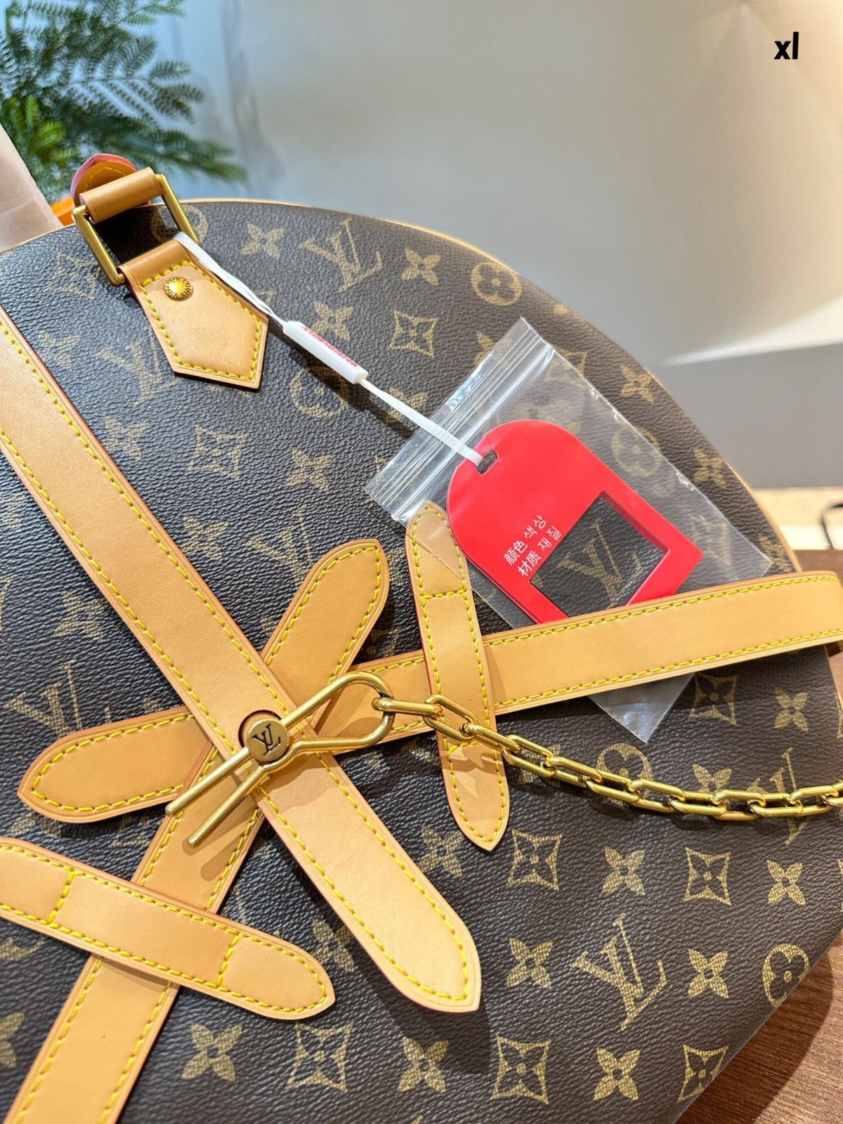 PRE-ORDER LV CLOCK IT CROSSBODY BAG W/FREE ACCESSORIES