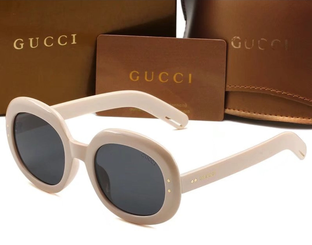 GG OVAL SUNSHADES 0497
