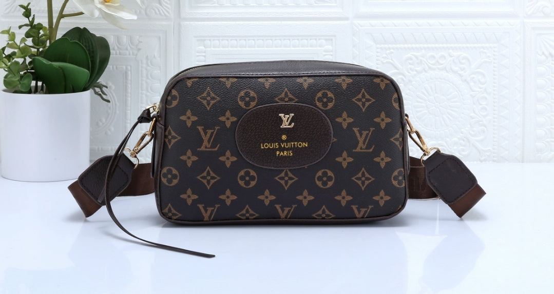 LV, GG, CD CROSSBODY/FANNY PACK 2625