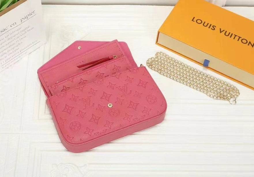 LV GOLD CHAIN CROSSBODY BAG 61276