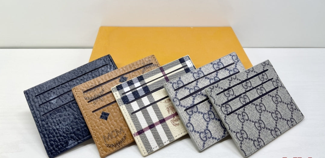 CREDIT CARD HOLDERS K109