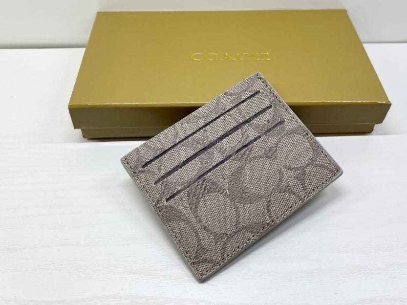 CH CREDIT CARD HOLDERS K108