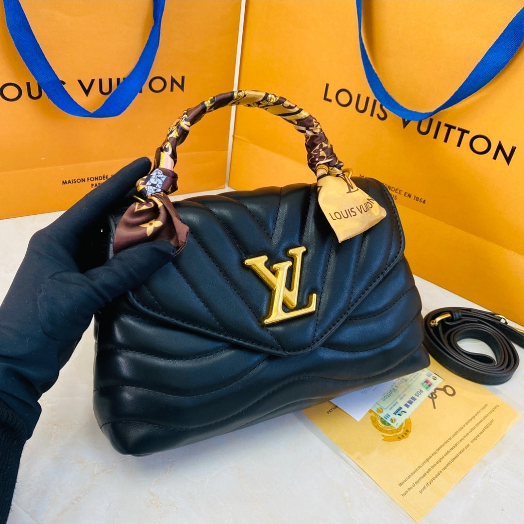 LV FRONT CLOSEUR CROSSBODY BAG P58