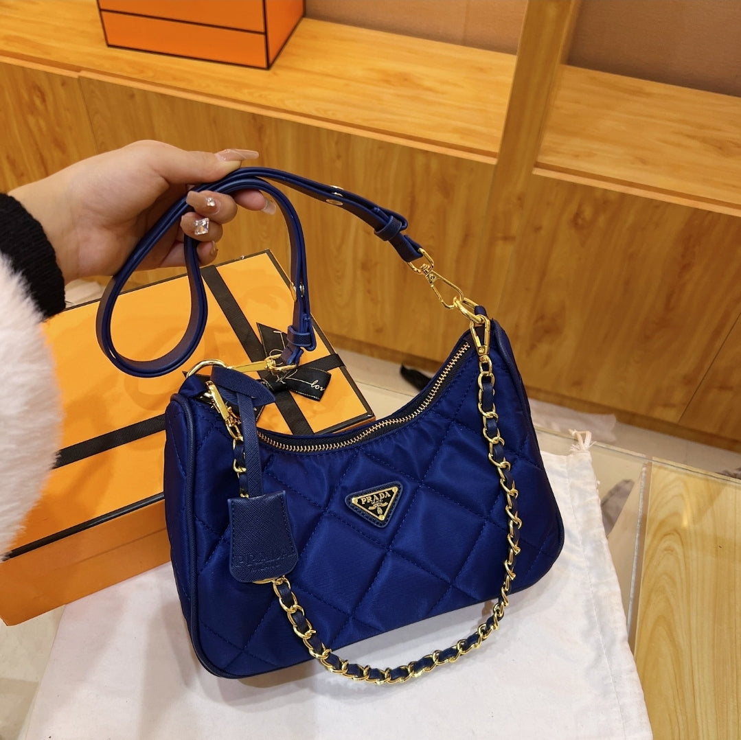 PR CROSSBODY FRONT GOLD CHAIN BAGS 8825