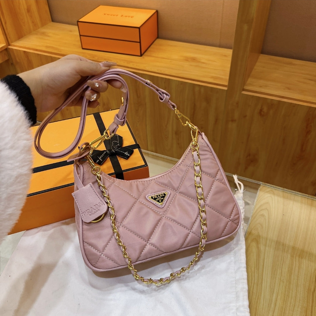 PR CROSSBODY FRONT GOLD CHAIN BAGS 8825