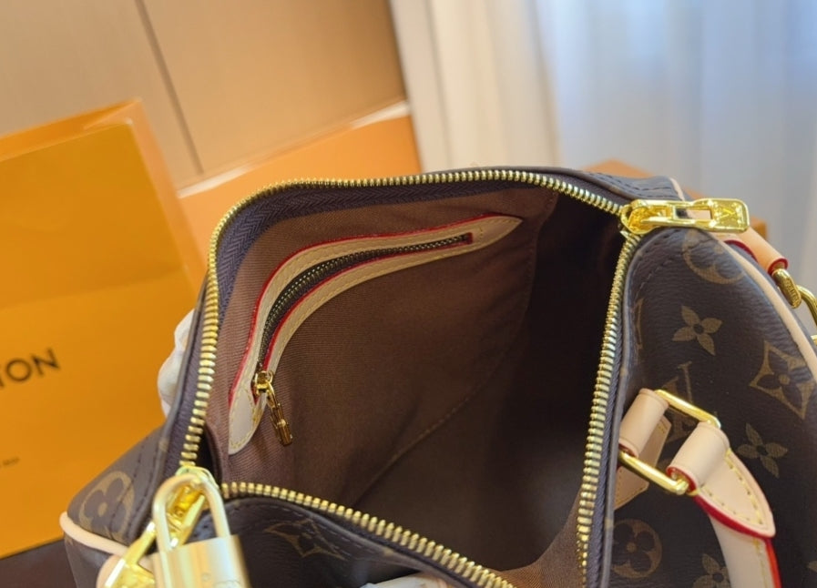 LV SPEEDY CROSSBODY BAG