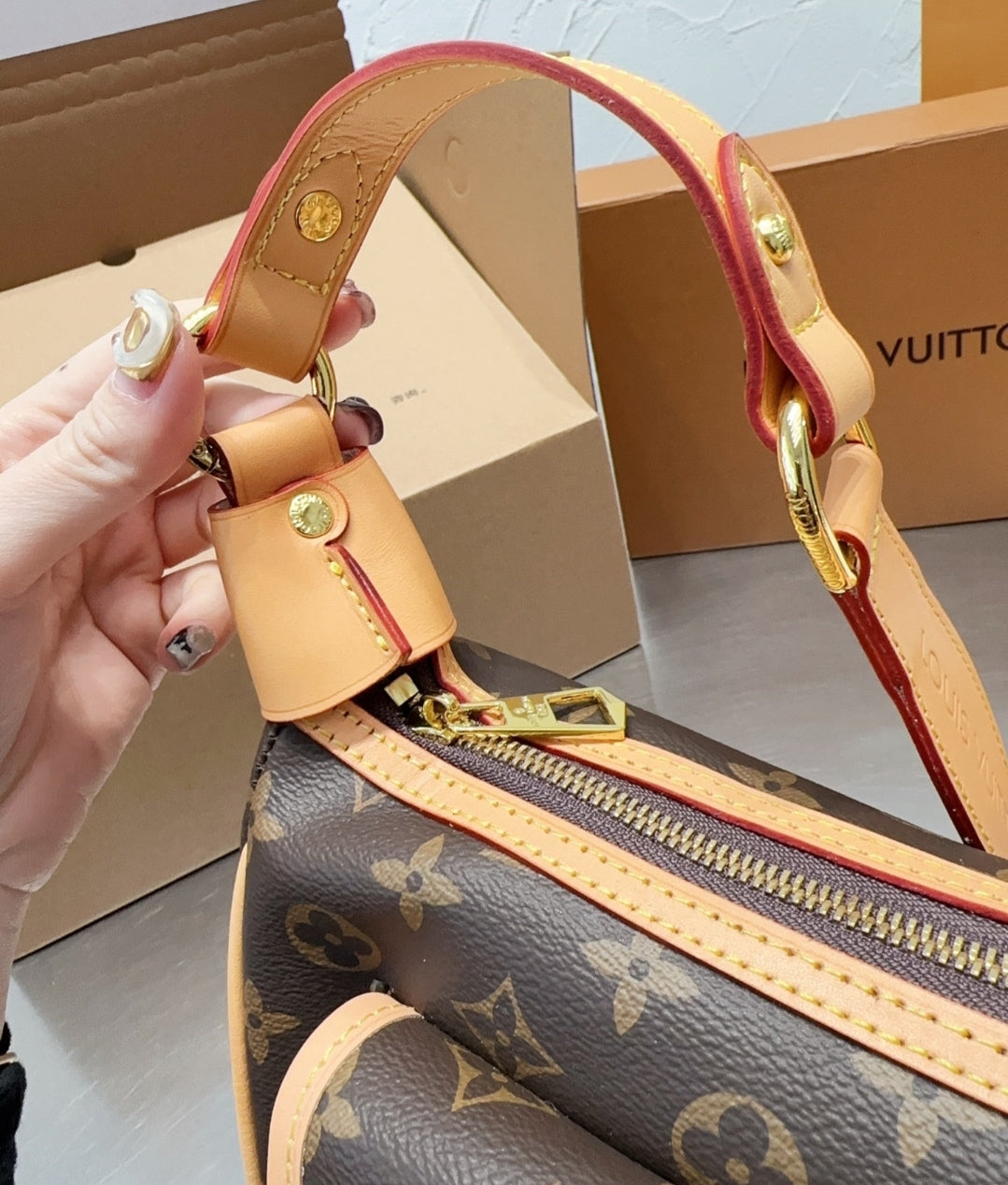 LV CROSSBODY BAG 7359195