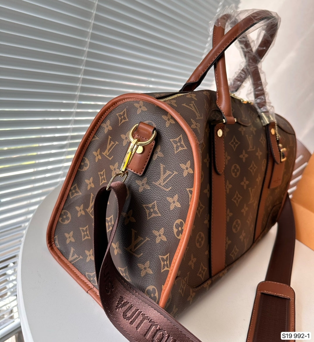LV DUFFLE BAG 73240165