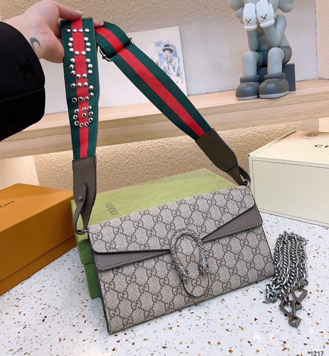 GG CHAIN CROSSBODY BAG