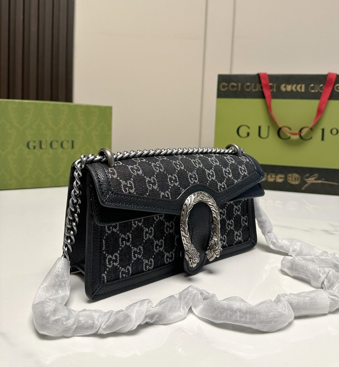 PRE-ORDER GG BLACK HORSE SHOE CROSSBODY BAG 7438185