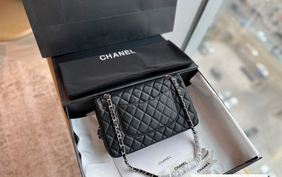 CC CHAIN BLACK CROSSBODY BAGS 7438195