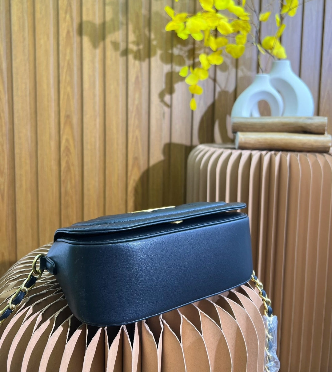CC BLACK CROSSBODY BAG 73255150