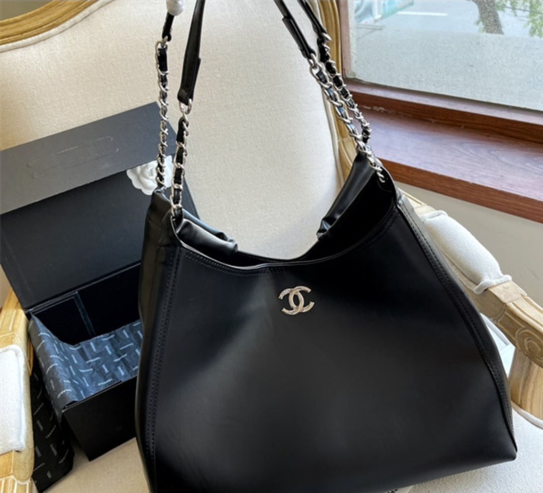 CC BLACK HOBO BAG 73240150