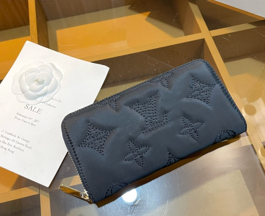 PRE-ORDER LV EMBOSSED NEVERFULL BUNDLES 7220150
