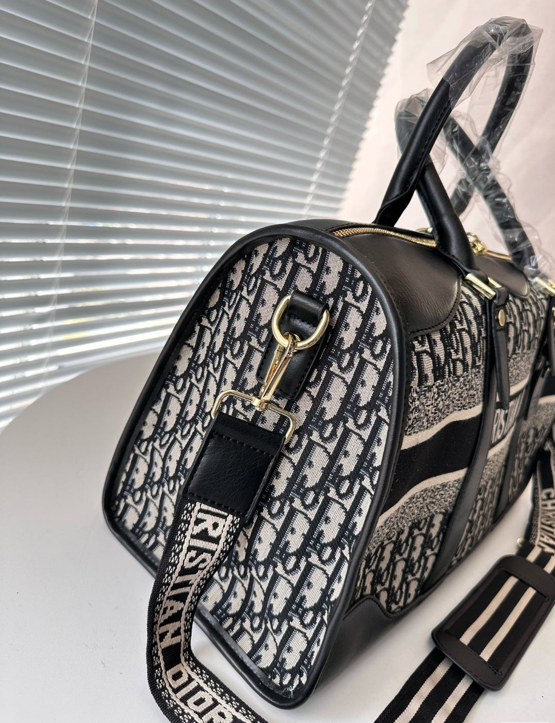 CD DUFFLE BAG 73240165
