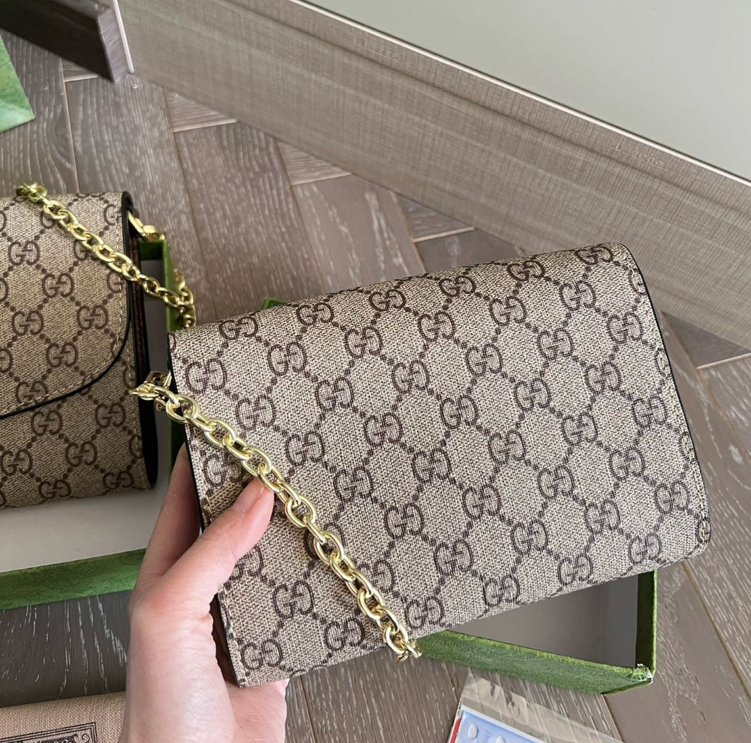 GG GOLD CHAIN CROSSBODY BAGS 76265110