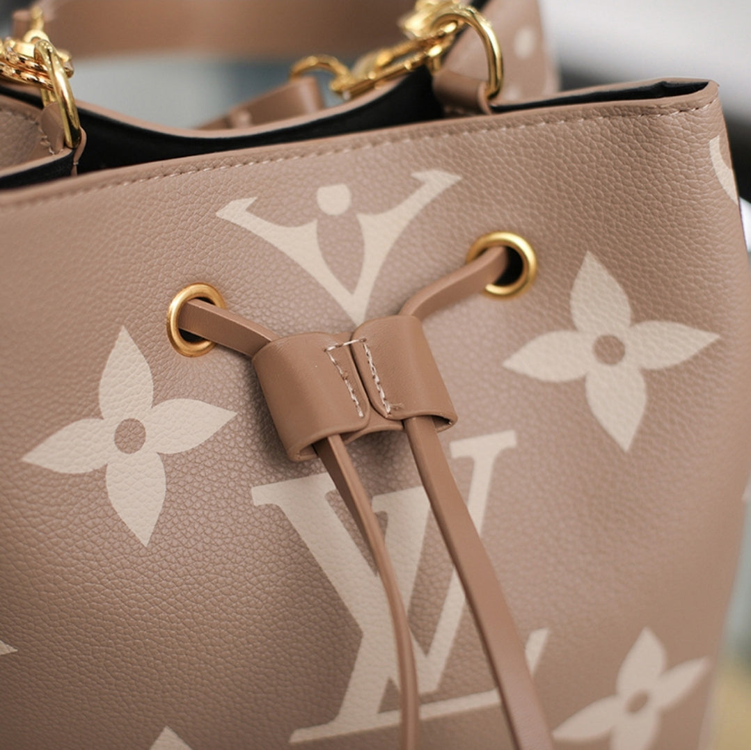 LV BUCKET CROSSBODY BAGS LV899