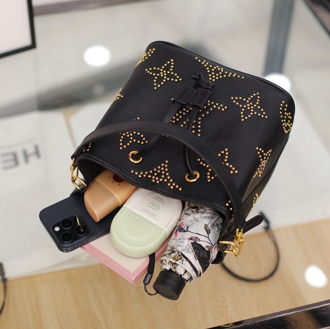 LV BEADED BUCKET CROSSBODY BAGS LV886