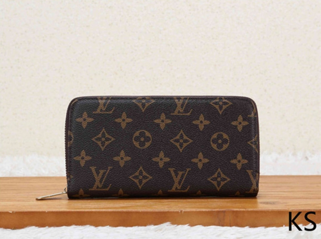 PRE-ORDER LV WALLETS