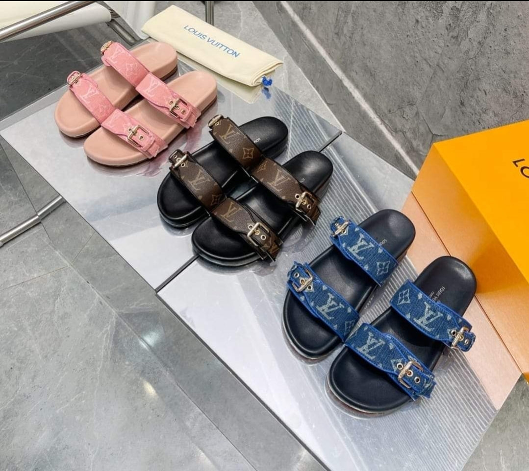 LV DOUBLE STRAPS BUCKLE SLIDES