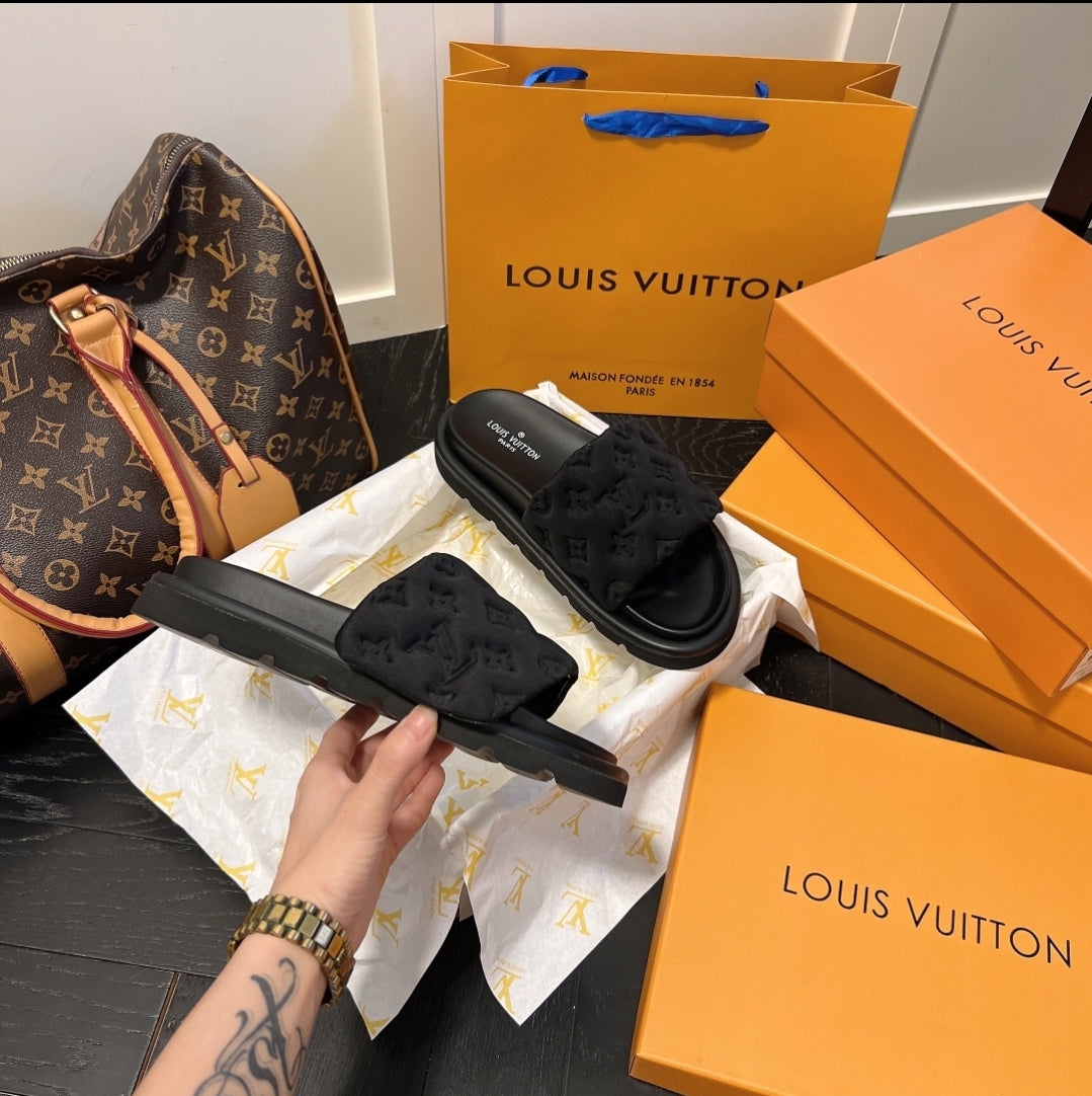 LV EMBOSSED VELCRO SLIDES