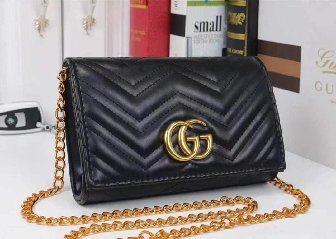 GG BACK HEART CROSSBODY BAGS 7172