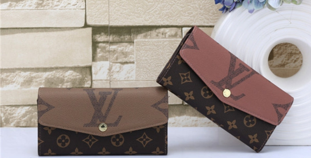 PRE-ORDER LV WALLETS 806