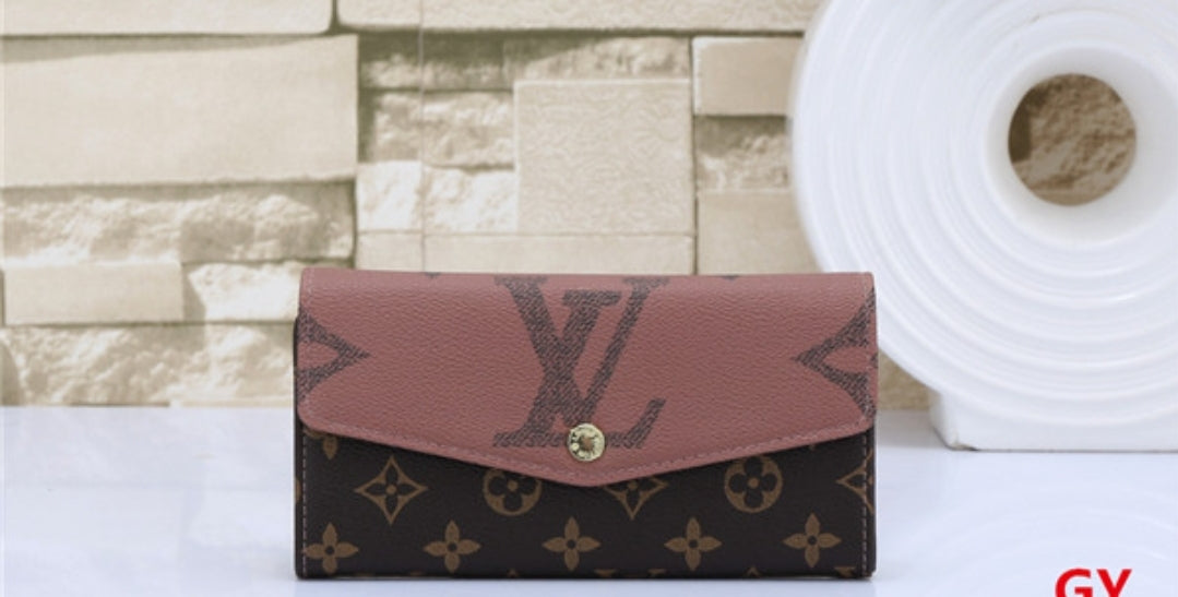 PRE-ORDER LV WALLETS 806