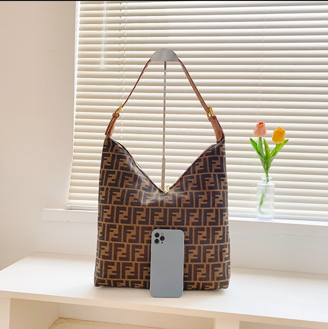 FF HOBO BAGS 713