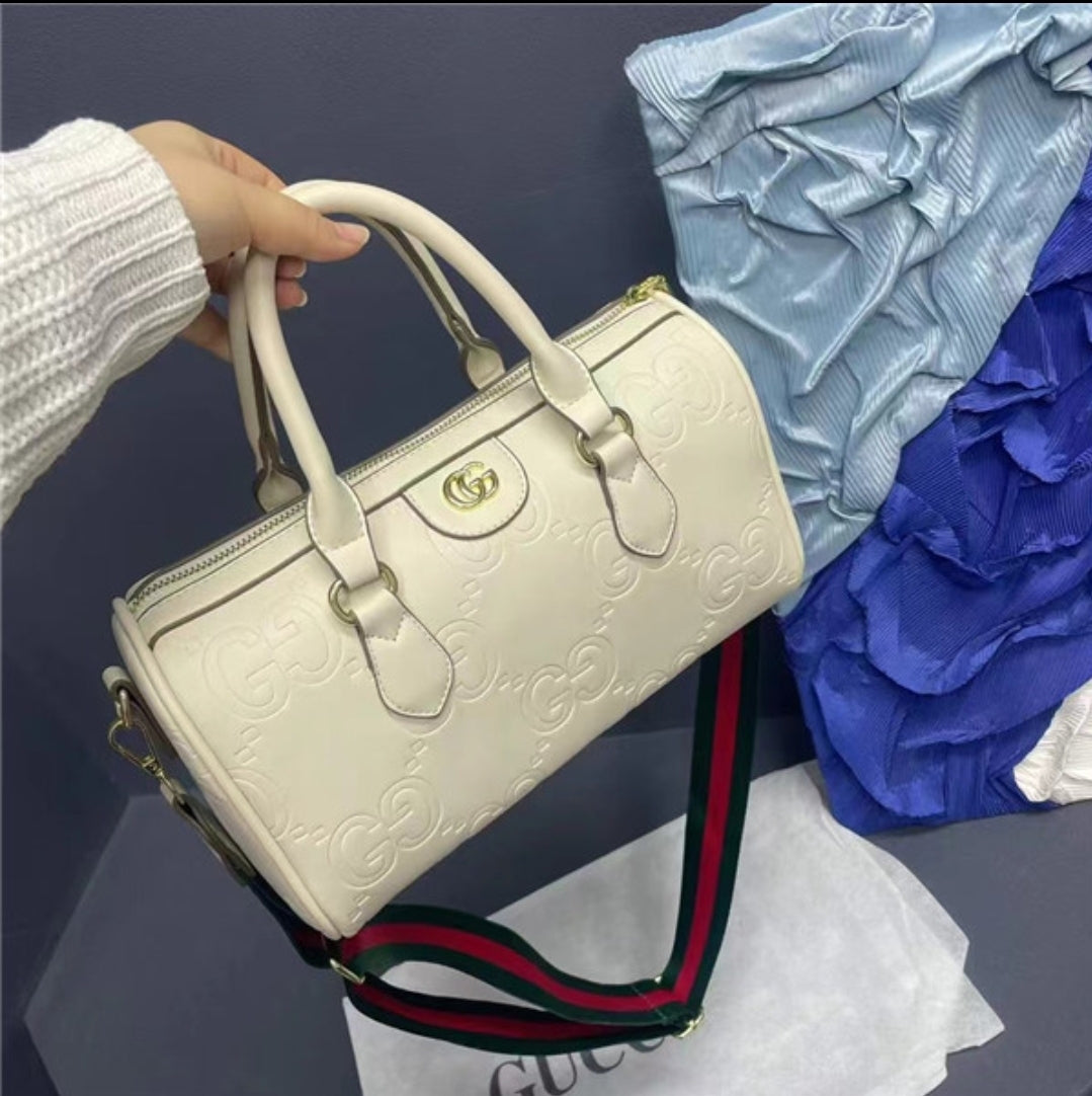 GG SPEEDY EMBOSSED BAGS 83520