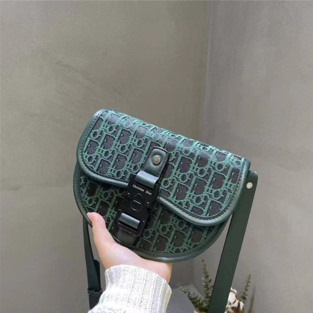 CD CROSSBODY BAGS 5011