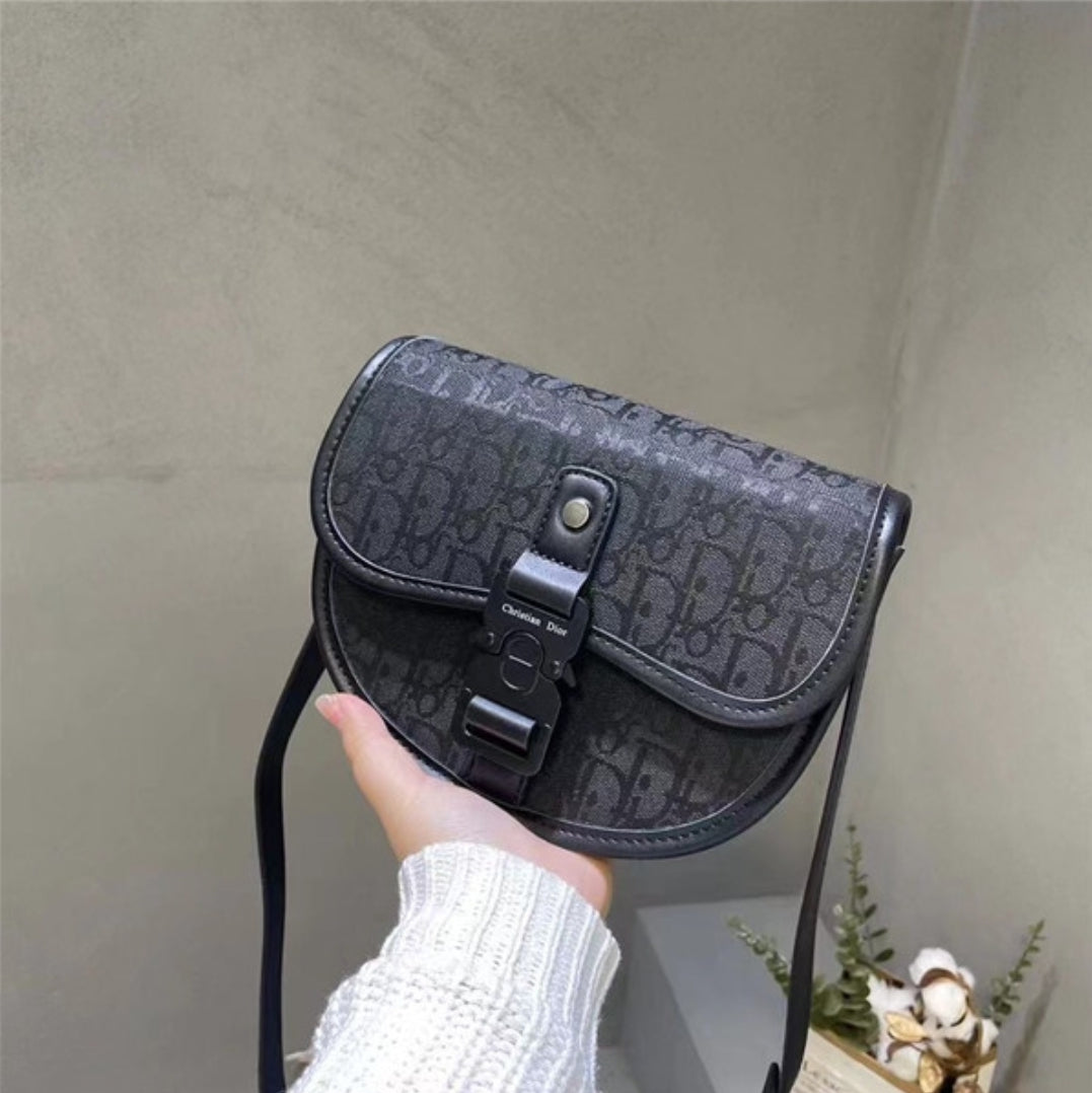 CD CROSSBODY BAGS 5011