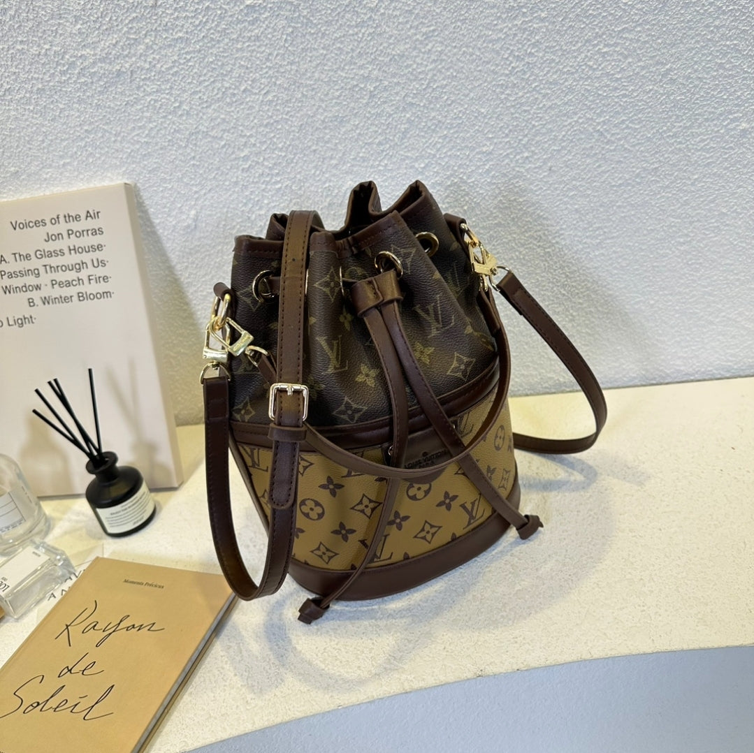 LV BUCKET CROSSBODY BAGS 77742