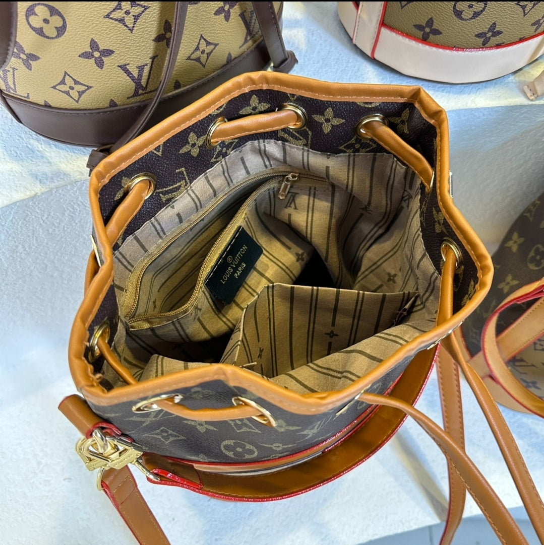 LV BUCKET CROSSBODY BAGS 77742