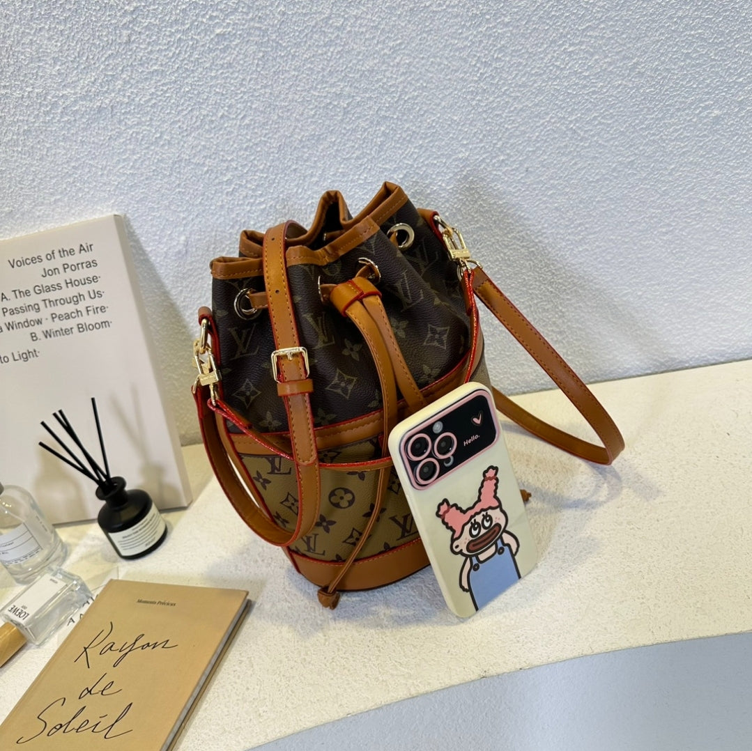 LV BUCKET CROSSBODY BAGS 77742