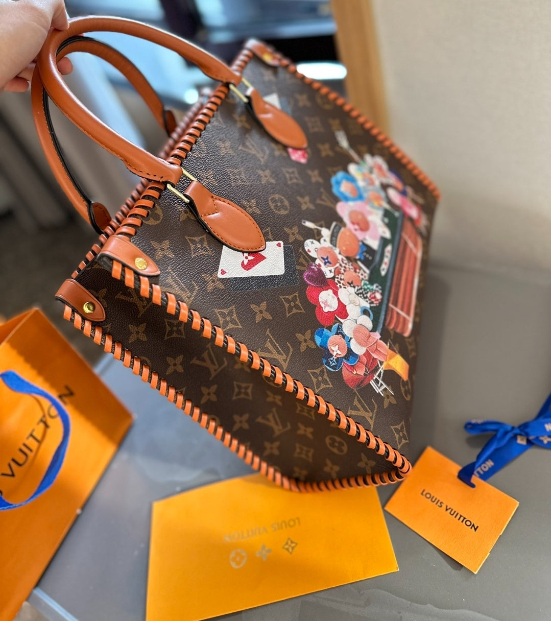 PRE-ORDER LV, GG ONTHEGO BAGS