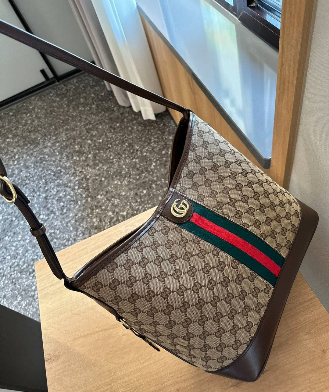 GG HOBO CROSSBODY BAG